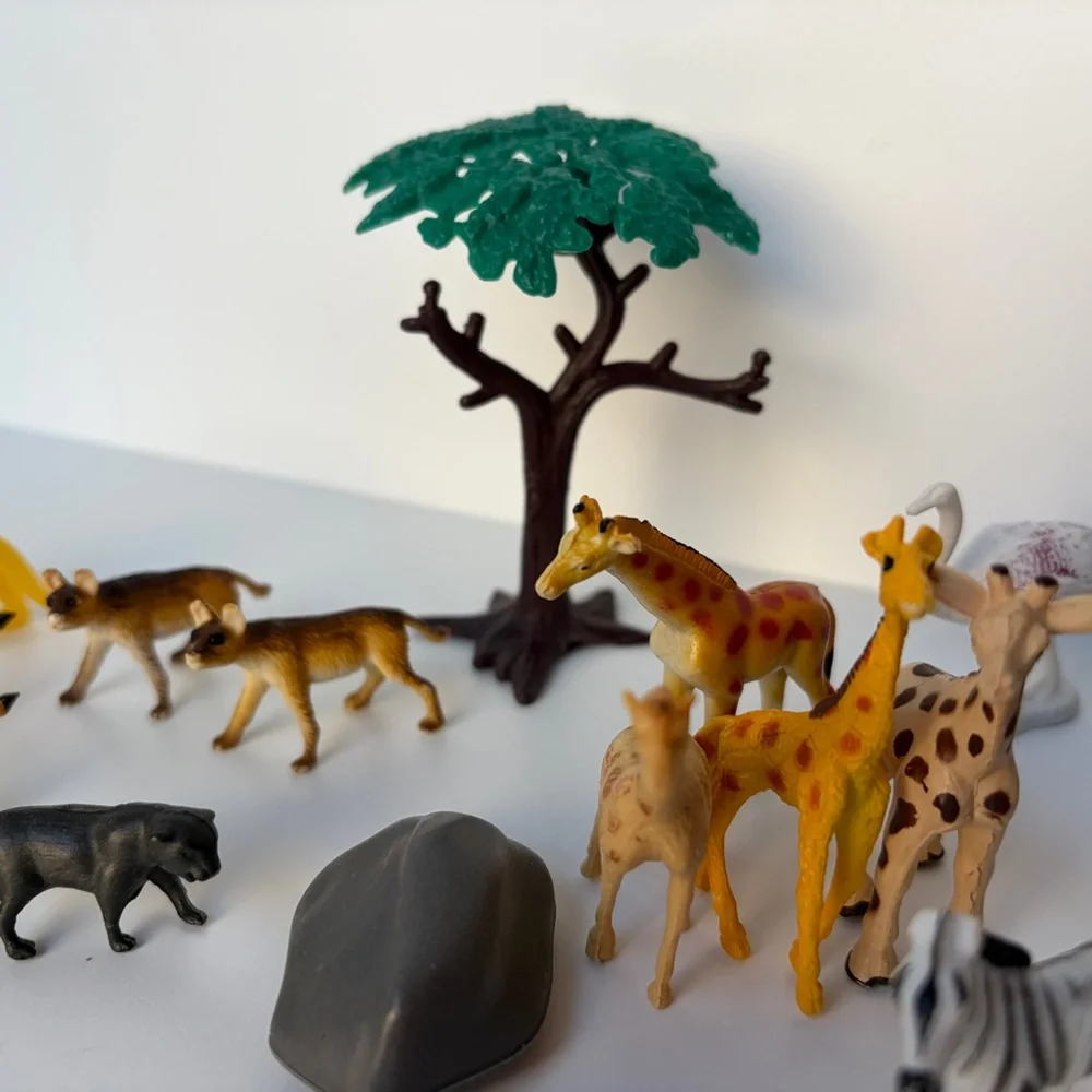 VTG Miniatures Safari Plastic‎ Wild Animals Lot